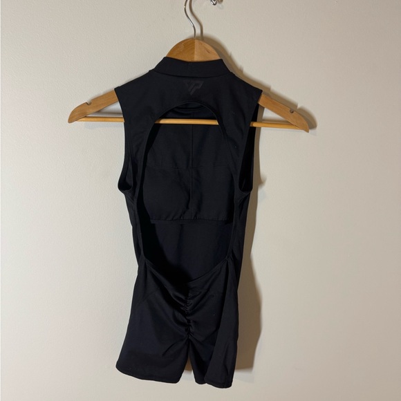 Keep That Pump Black Backless Scrunched Bodysuit XS - Picture 7 of 10